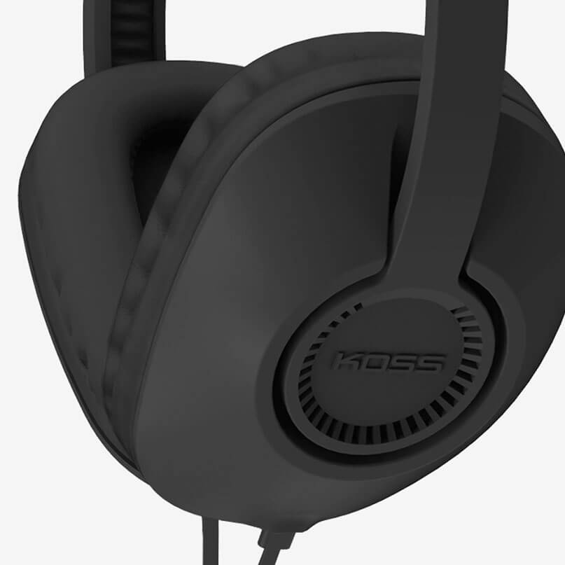 Koss Ur23I Over Ear Headphones Black koss over-ear headphones with cushioned ear cups and a wired cable.