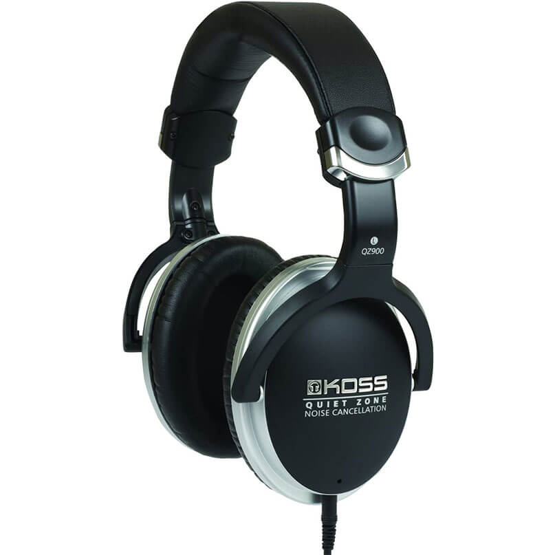 Koss Qz900 Noise Cancelling Headphoness Koss qz900 over-ear headphones with noise cancellation, black with silver accents, wired and with a padded headband.