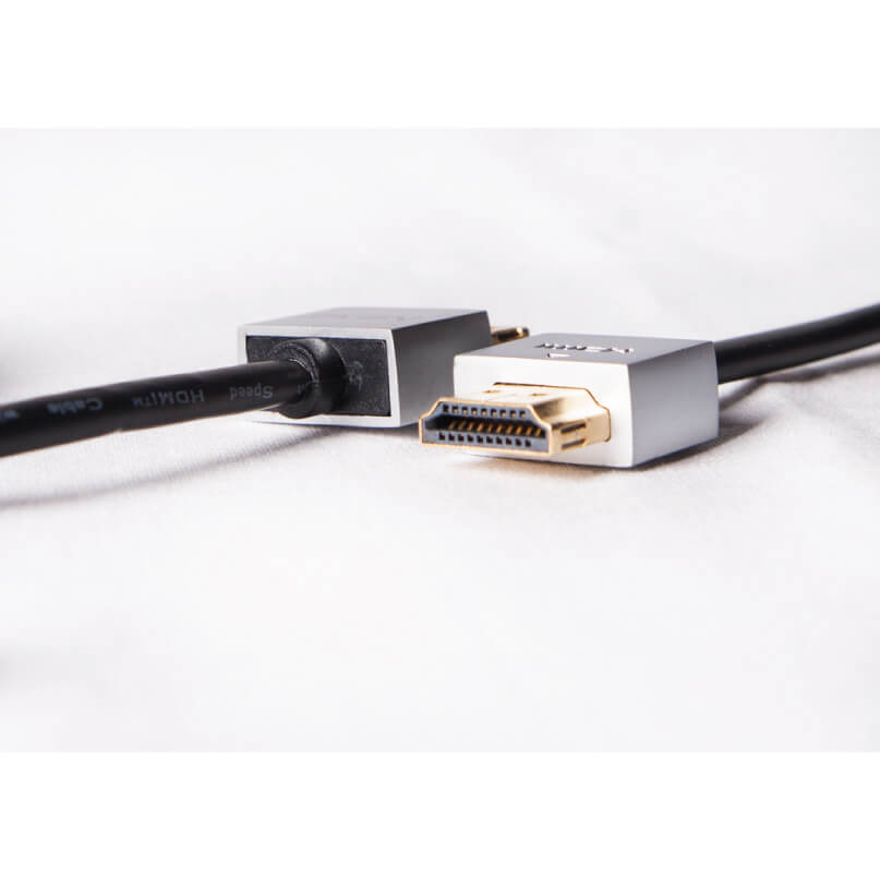Zigen Hdmi- 5M Cable Hdmi-to-dvi-d adapter with metal housing, gold-plated dvi connector, and attached hdmi cable.