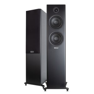 Pair of Richter floor-standing loudspeakers with dual large woofers and a top tweeter in black cabinets.