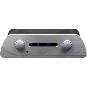 Atoll IN400 stereo integrated amplifier with brushed aluminum front, two blue-ring knobs, and a center display showing CD 22.